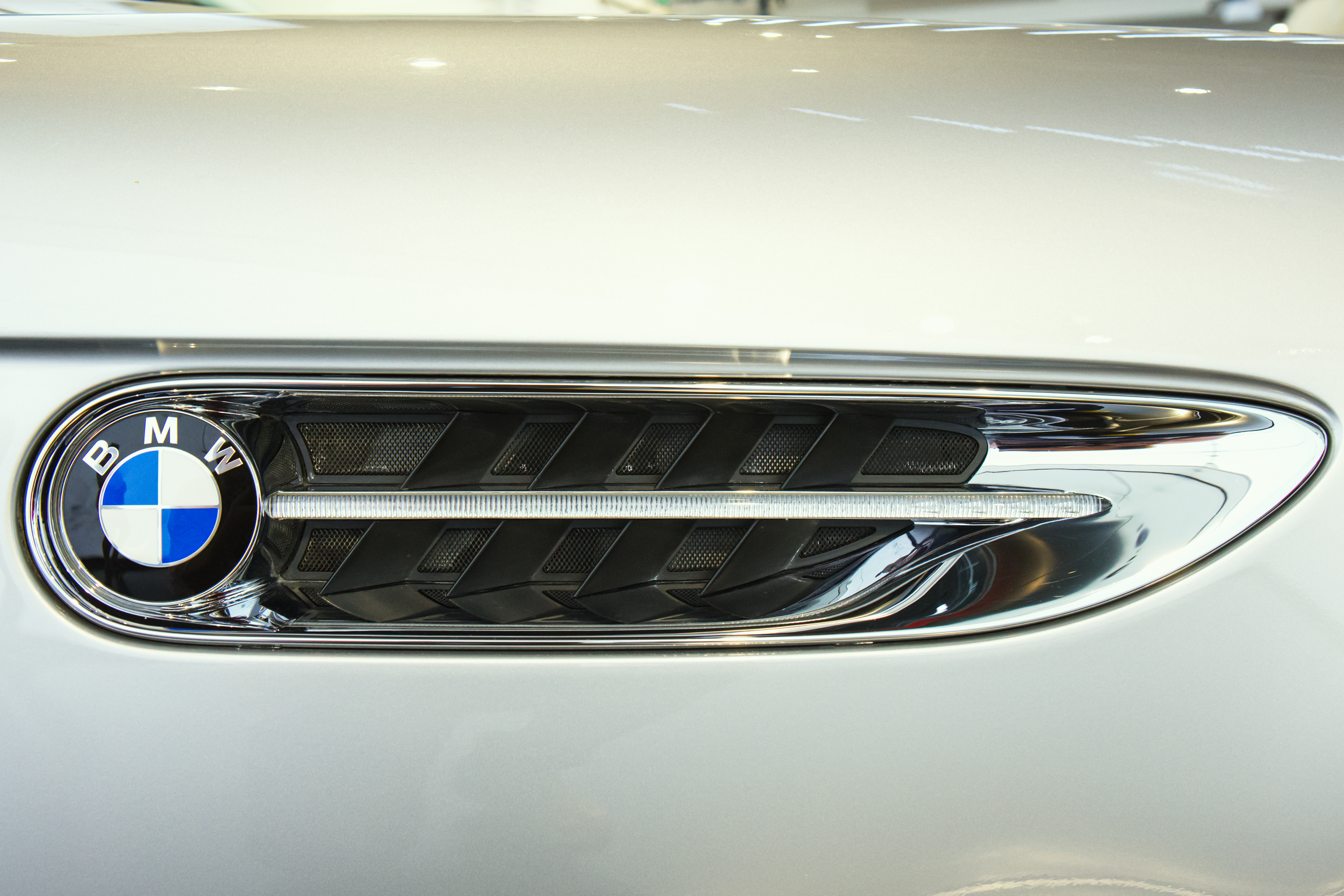 2023.BMW